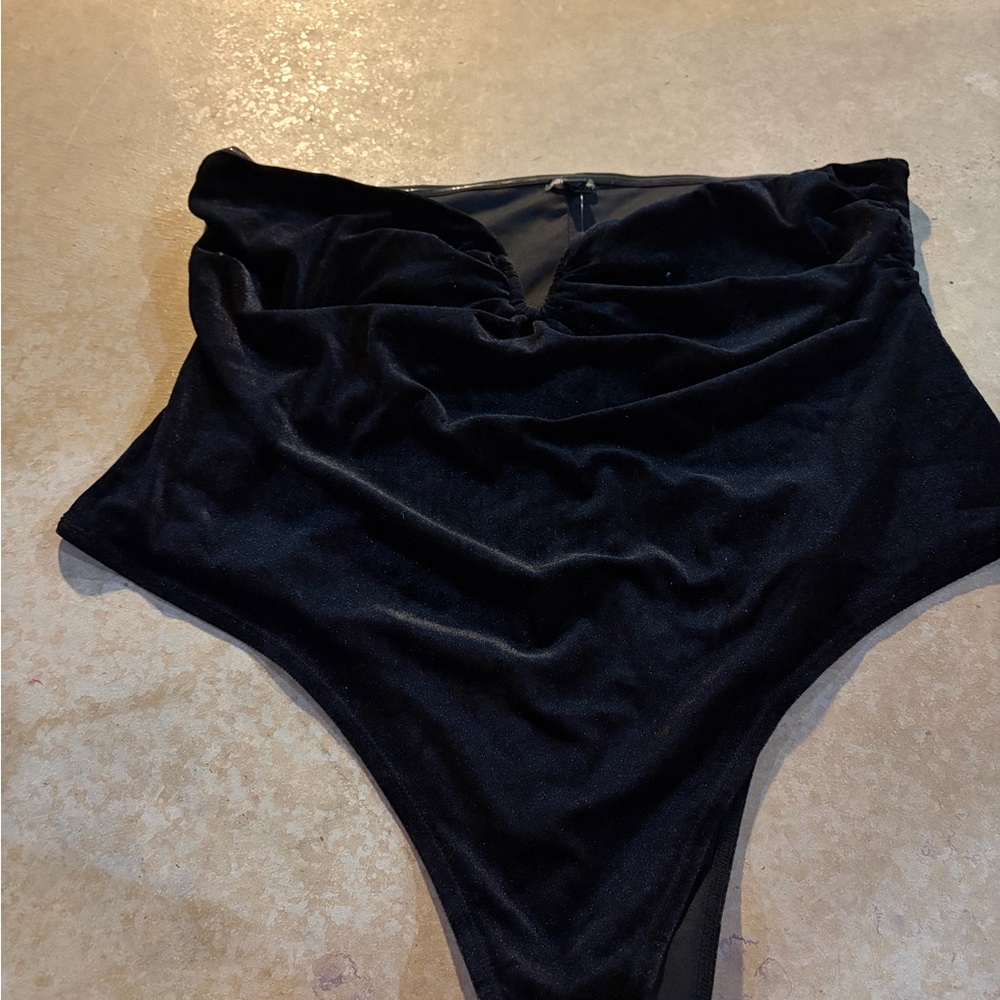 Wild Fable Black Strapless velvet bodysuit